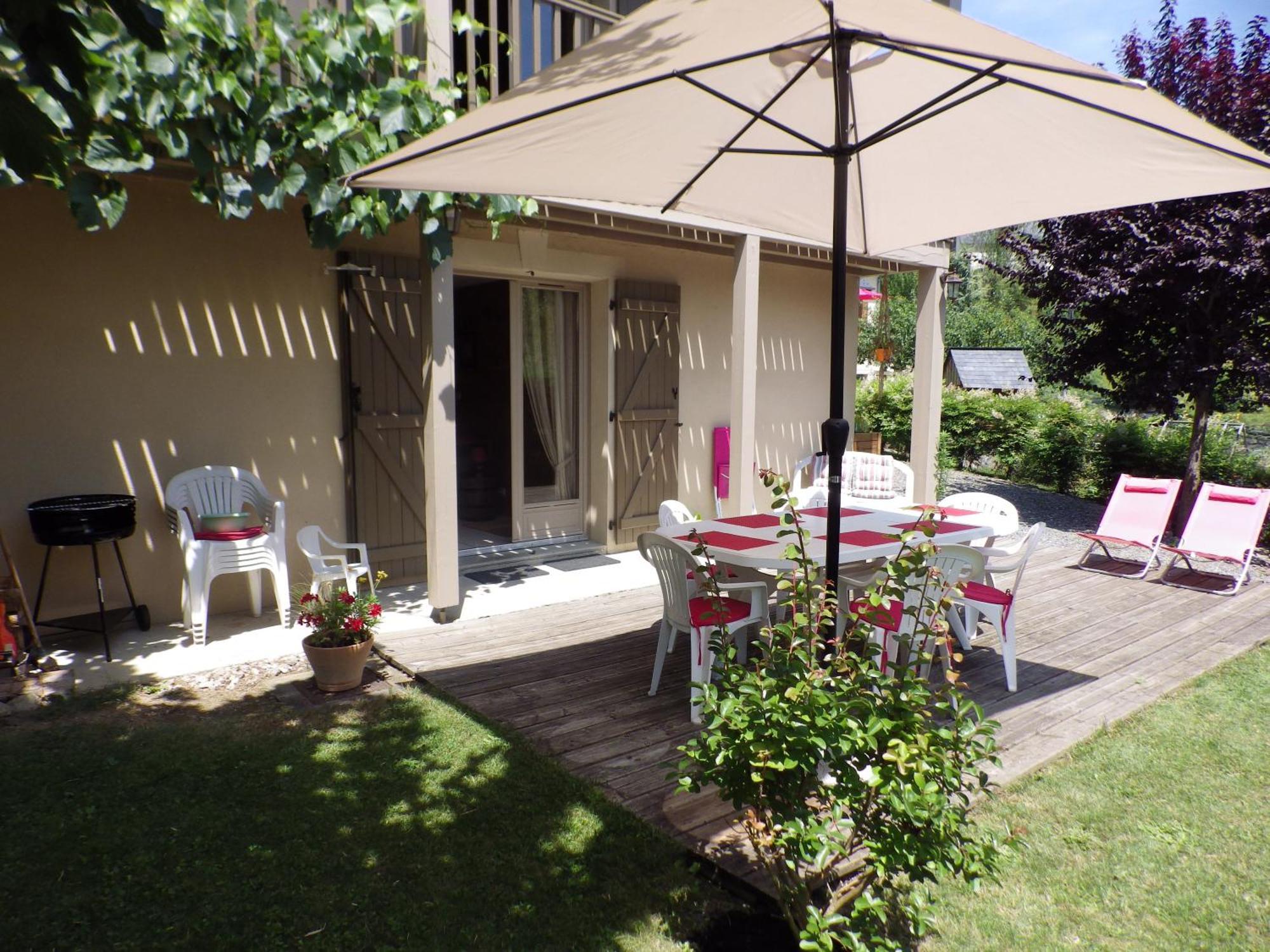 Chambres D'Hotes Le Gentil Home Arras-en-Lavedan Exterior photo